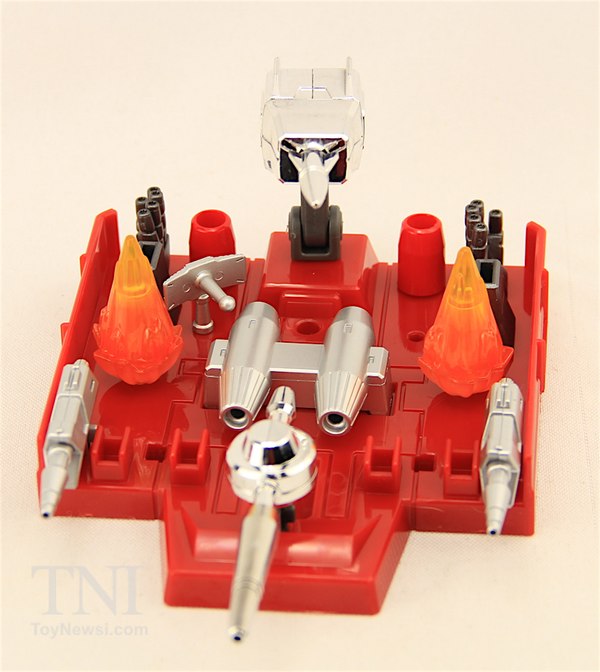 Transformers Masterpiece MP 27 Ironhide Video Review Images  (17 of 48)